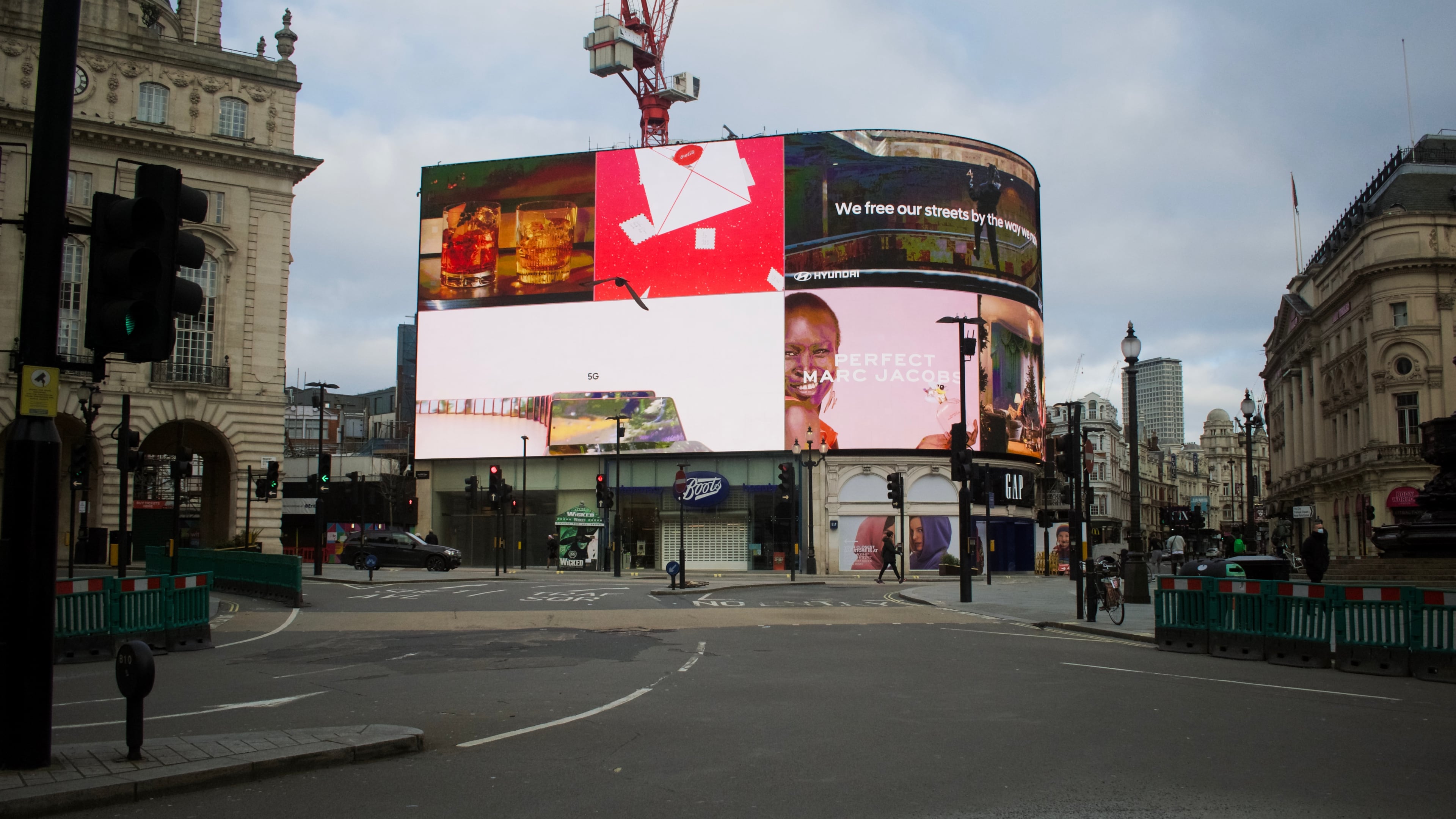 Piccadilly Circus